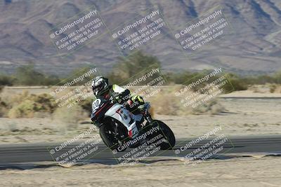 media/Nov-02-2025-CVMA (Sun) [[337aff29ab]]/Race 16-Formula Twins-Formula 40 UL(Holeshot)/